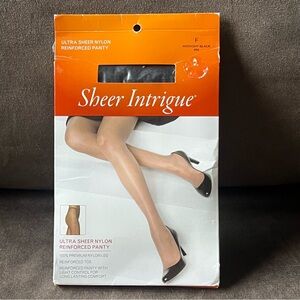 Sheer‎ Intrigue Nylon Pantyhose-Midnight Black